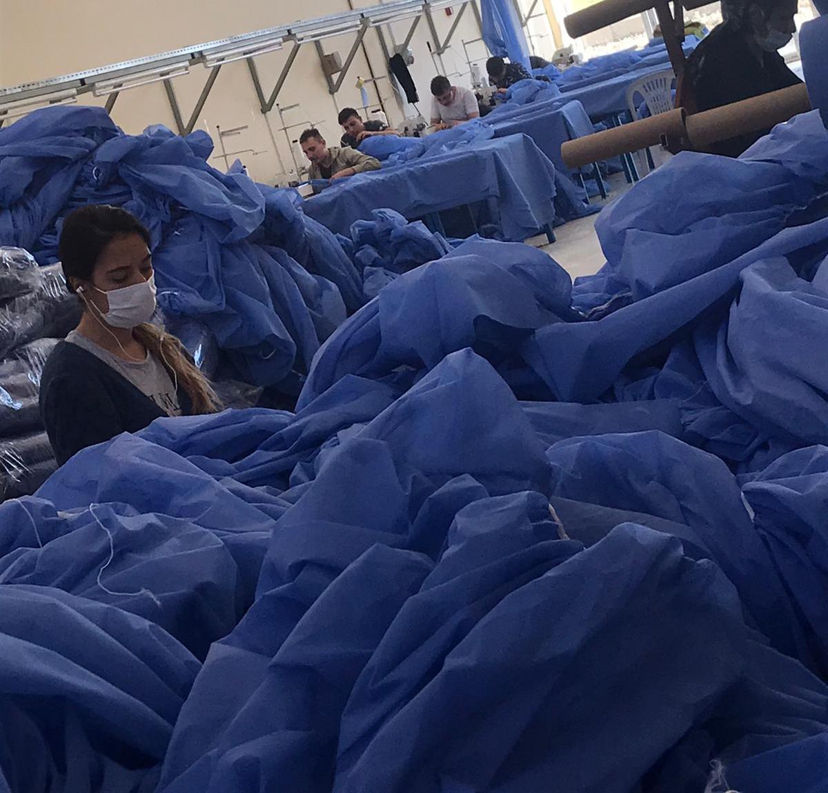 Lastikli Muayene Masa Örtüsü Üretim Hattımız